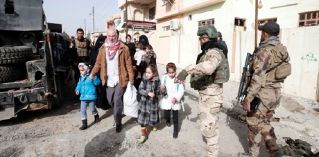  هاووڵاتییەک کوڕەکەی بە تۆمەتی داعشبوون رادەستی دژەتیرۆری عێراق دەکات 